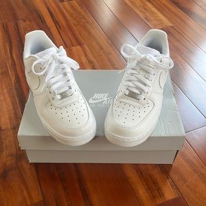 Nike Women’s White Air Force One Shoes Sneakers Size 8